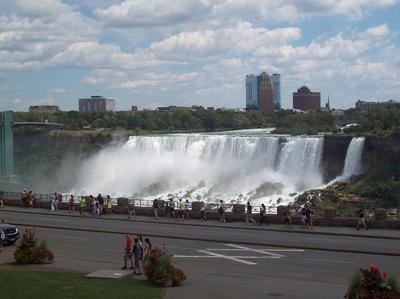 The American Falls, seen from the Canadian side