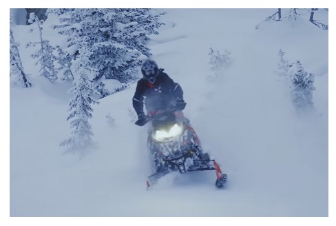 Snowmobiling on OFSC trails in Ontario